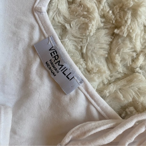 PRICE DROP! Vermilli Hawaii Tularosa Top - Picture 3 of 3